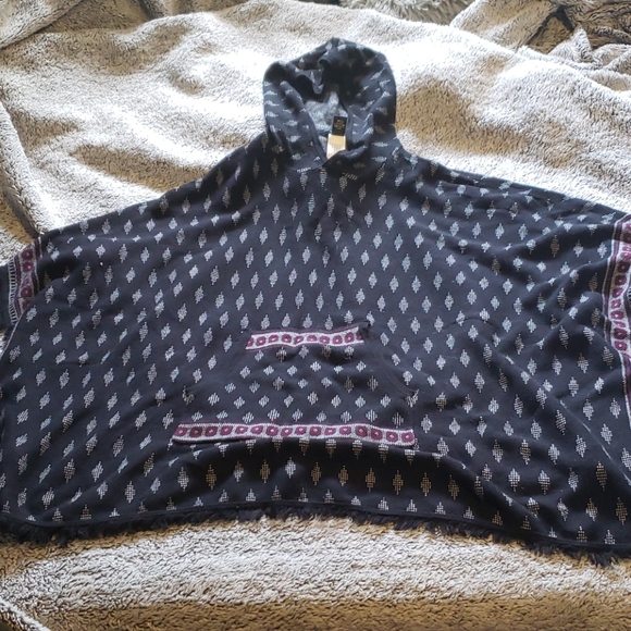 Boho poncho - Picture 2 of 4